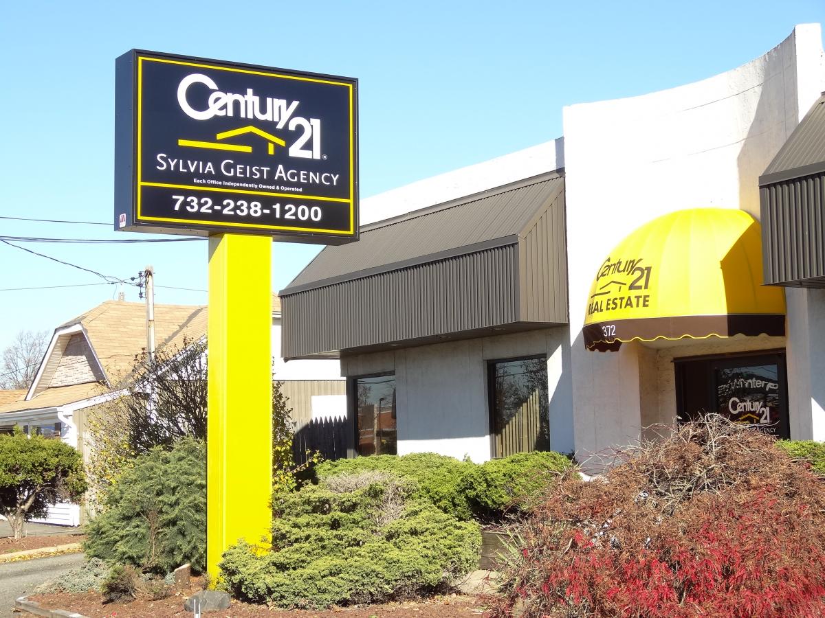 Century 21 East Brusnwick NJ 08816